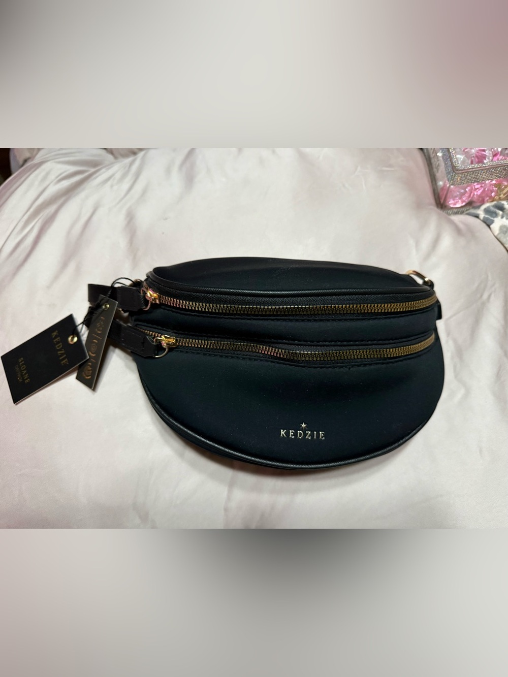 Kedzie Black Double-Zip Women’s Belt Bag missing strap